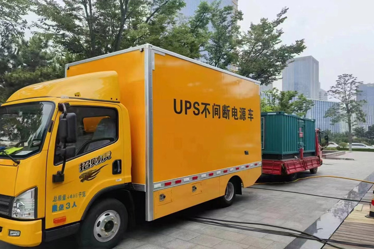 阿拉善右发电机租赁施工现场